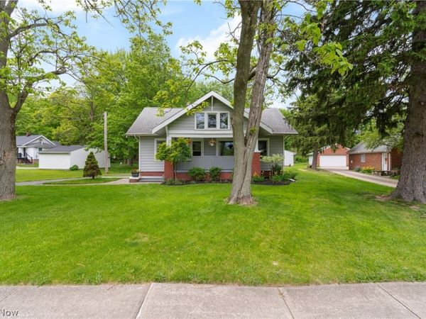 25001 Chardon Road , Richmond Heights, OH 44143