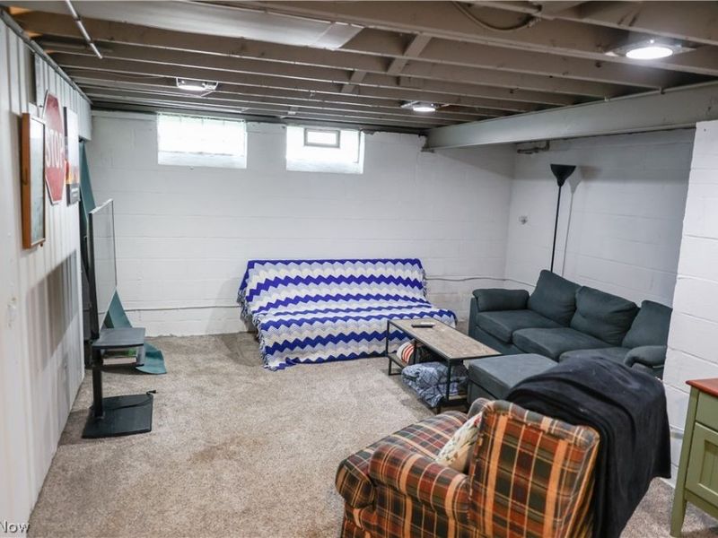 20657 Bowling Green Road , Maple Heights, OH 44137 Photo 19