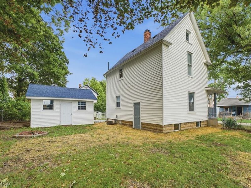 1405 Wabash Court NE, Canton, OH 44705 Photo 9