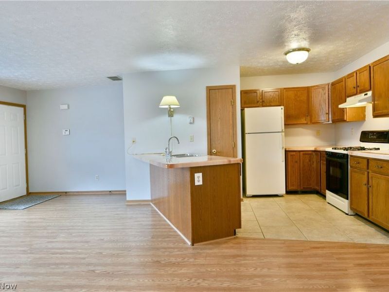 3287 Pheasant Run Road, Unit B, Cortland, OH 44410 Photo 26