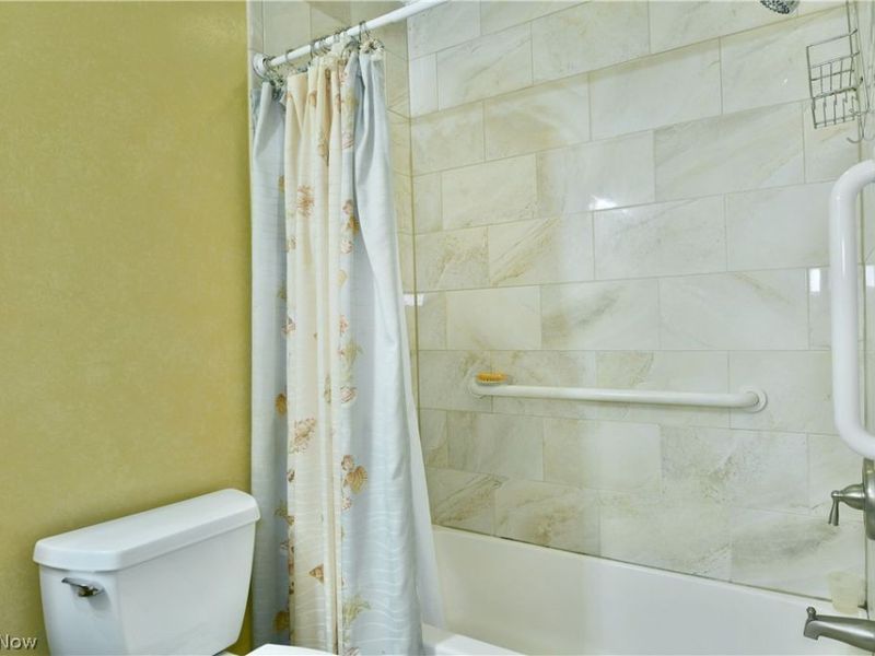 3287 Pheasant Run Road, Unit B, Cortland, OH 44410 Photo 38