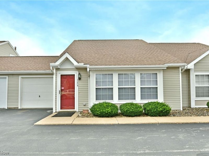 3287 Pheasant Run Road, Unit B, Cortland, OH 44410 Photo 4