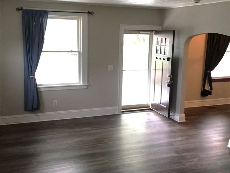 9474 Roxbury Road , Parma Heights, OH 44130 Photo 7