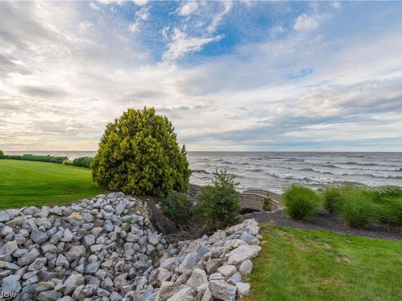 2777 Whispering Shores Drive, Vermilion, OH 44089 Photo 20
