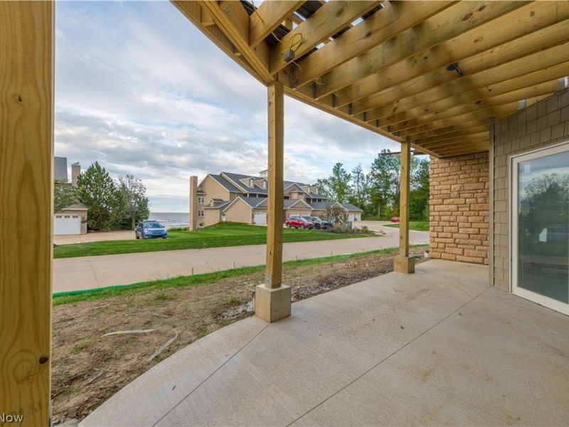 2781 Whispering Shores Drive, Vermilion, OH 44089 Photo 8