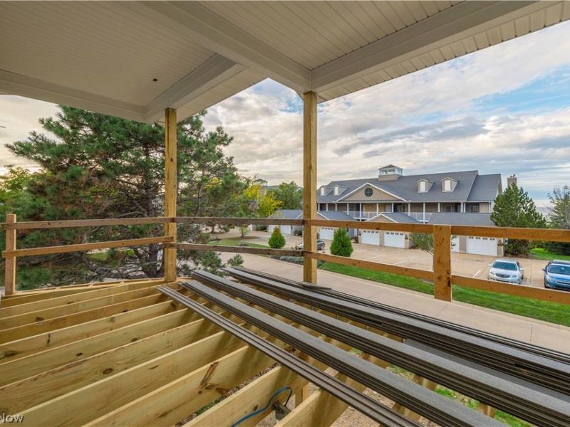 2785 Whispering Shores Drive, Vermilion, OH 44089 Photo 18