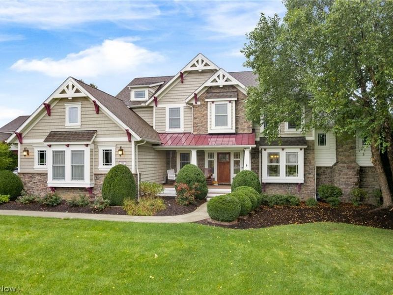 727 Walden Reserve Boulevard, Hinckley, OH 44233 Photo 1
