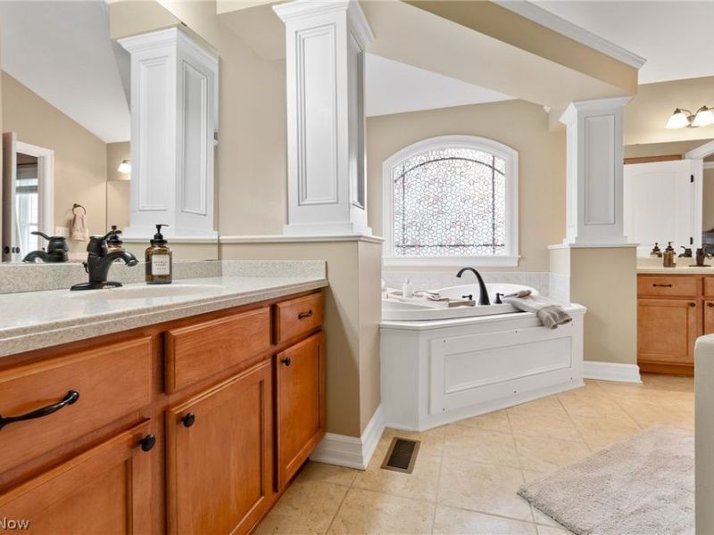 727 Walden Reserve Boulevard, Hinckley, OH 44233 Photo 30