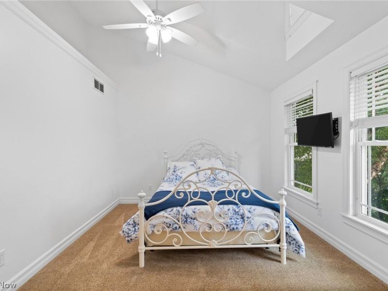 727 Walden Reserve Boulevard, Hinckley, OH 44233 Photo 36
