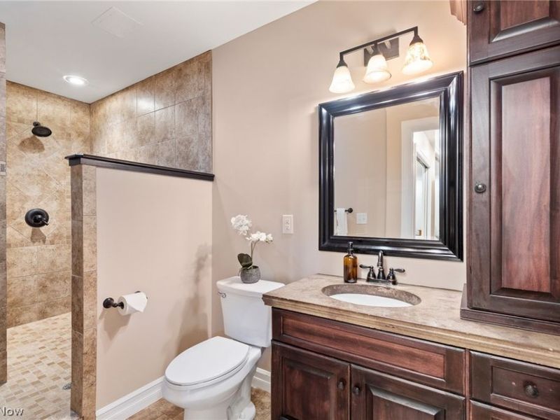 727 Walden Reserve Boulevard, Hinckley, OH 44233 Photo 43