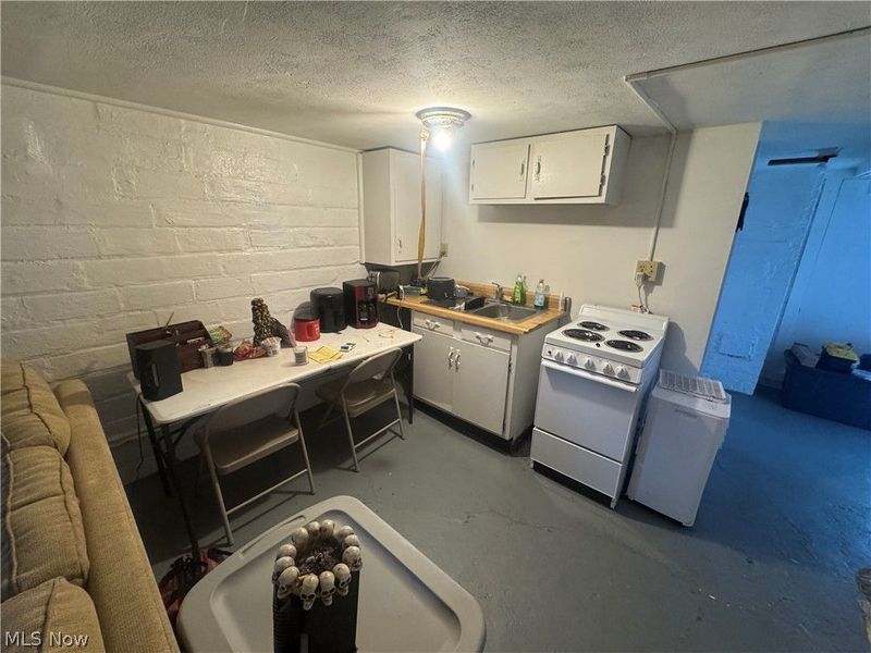 4340 W 47th Street, Cleveland, OH 44144 Photo 22