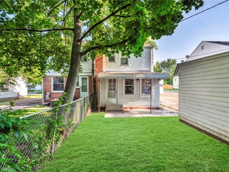 14225 Rainbow Avenue, Cleveland, OH 44111 Photo 2