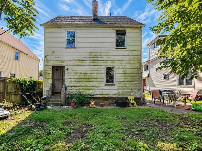 10631 Dupont Avenue, Cleveland, OH 44105 Photo 9
