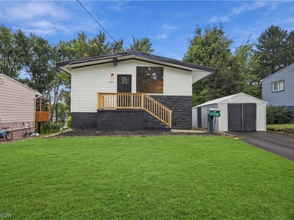 1159 Jeanie J Avenue , Akron, OH 44310