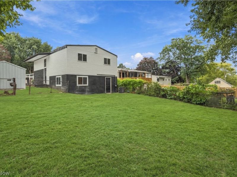 1159 Jeanie J Avenue, Akron, OH 44310 Photo 31