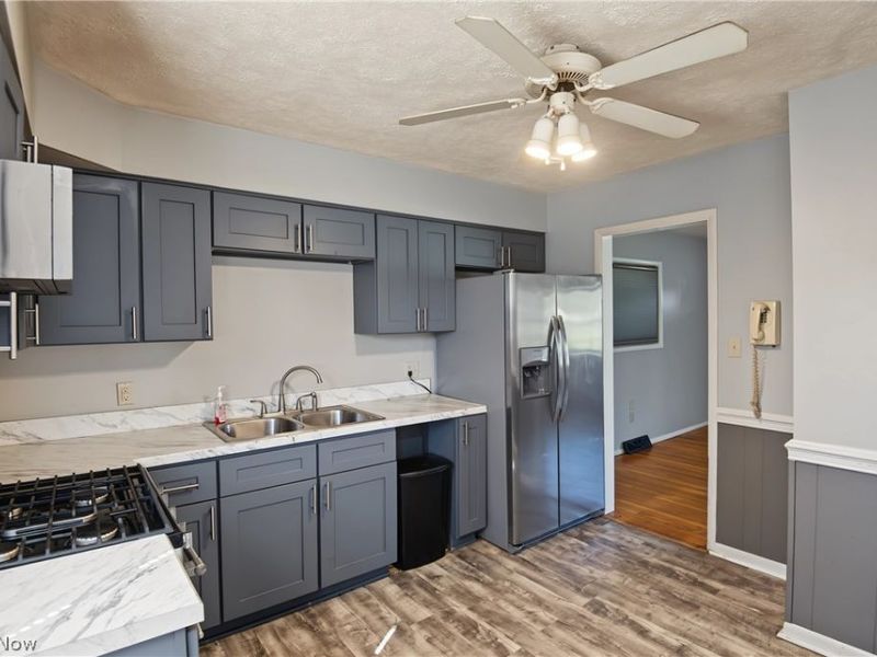 4066 Jeanette Drive SE, Warren, OH 44484 Photo 4