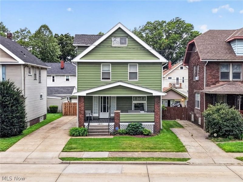 3872 E 40th Street, Newburgh Heights, OH 44105 Photo 2