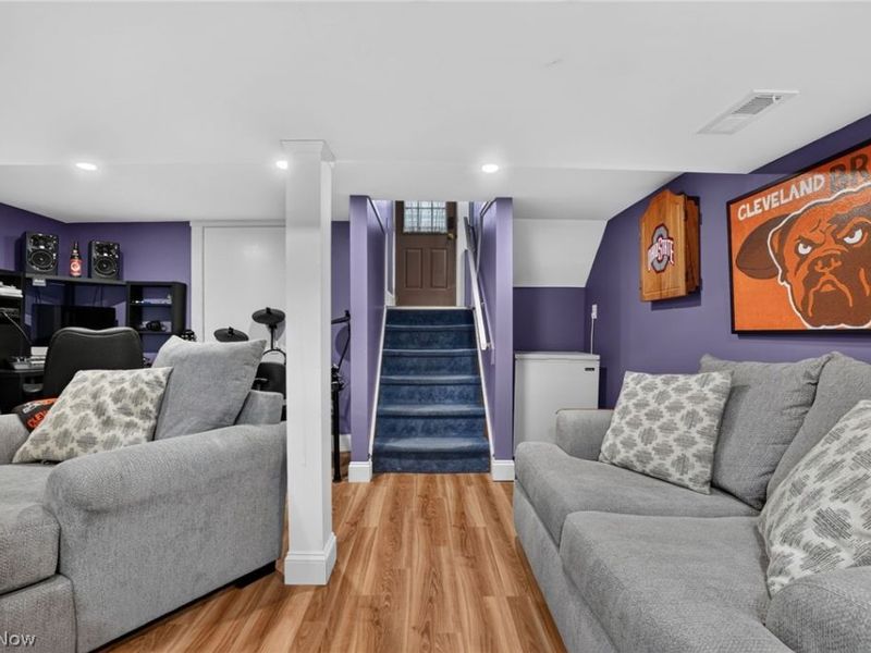 3872 E 40th Street, Newburgh Heights, OH 44105 Photo 6