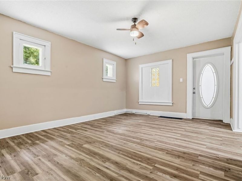 58 1st Street , Campbell, OH 44405 Photo 9