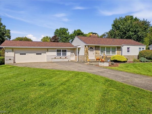 1426 Robbins Avenue , Niles, OH 44446