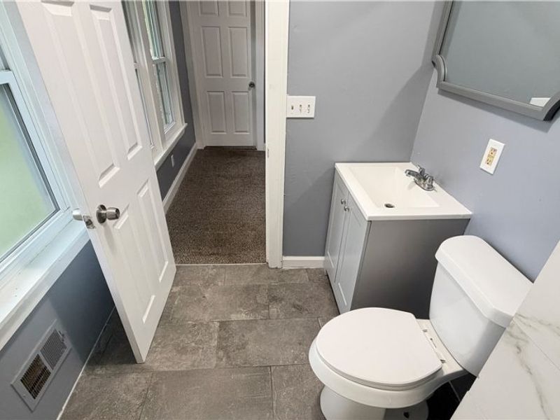 10404 Grandview Avenue, Cleveland, OH 44104 Photo 15