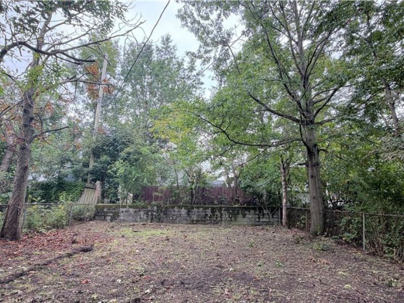 10404 Grandview Avenue, Cleveland, OH 44104 Photo 19