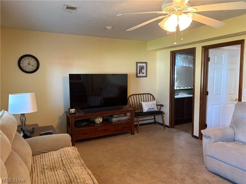 525 Saint Lawrence Boulevard , Eastlake, OH 44095 Photo 11