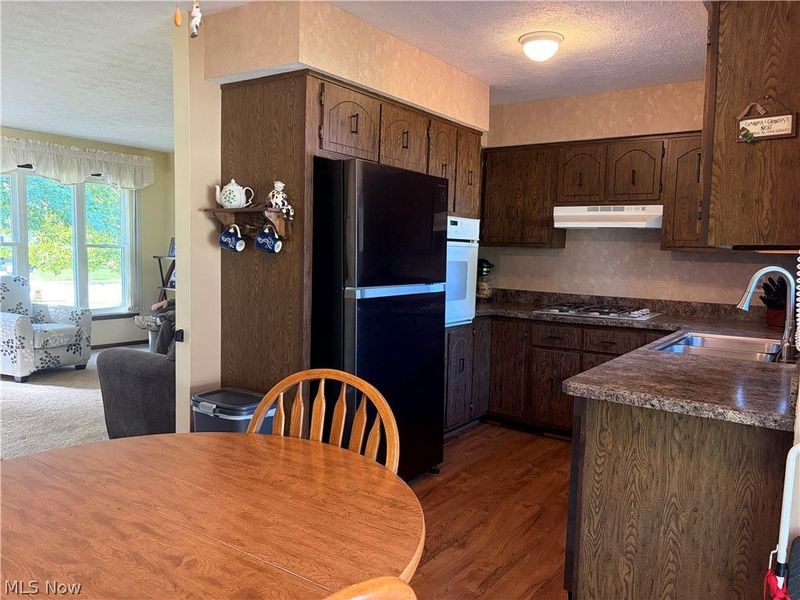 525 Saint Lawrence Boulevard , Eastlake, OH 44095 Photo 3