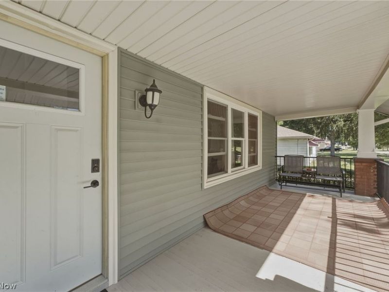 9372 Stonington Road, Parma Heights, OH 44130 Photo 2