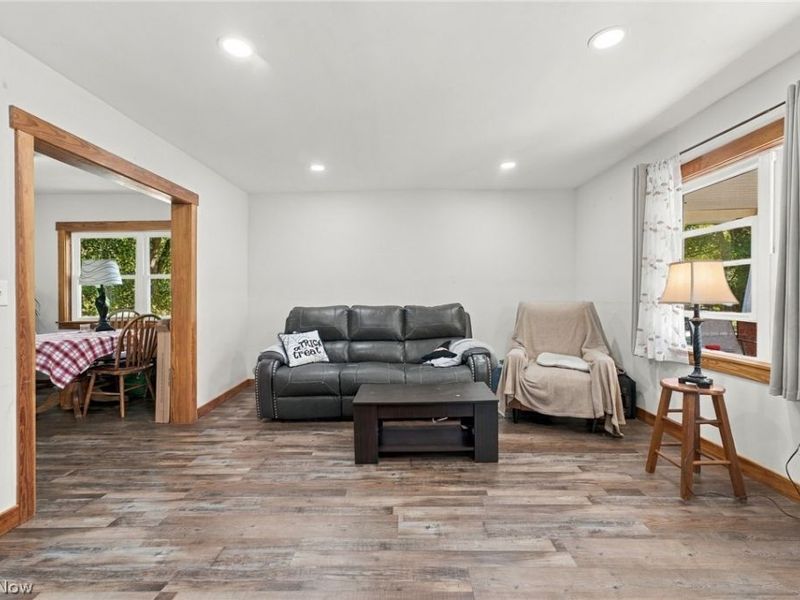 9372 Stonington Road, Parma Heights, OH 44130 Photo 4