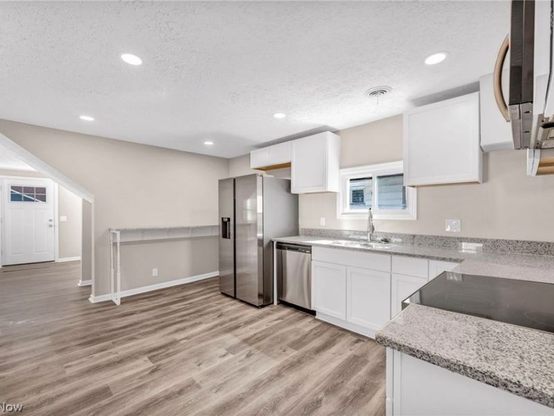 3642 Albany Avenue , Lorain, OH 44055 Photo 12
