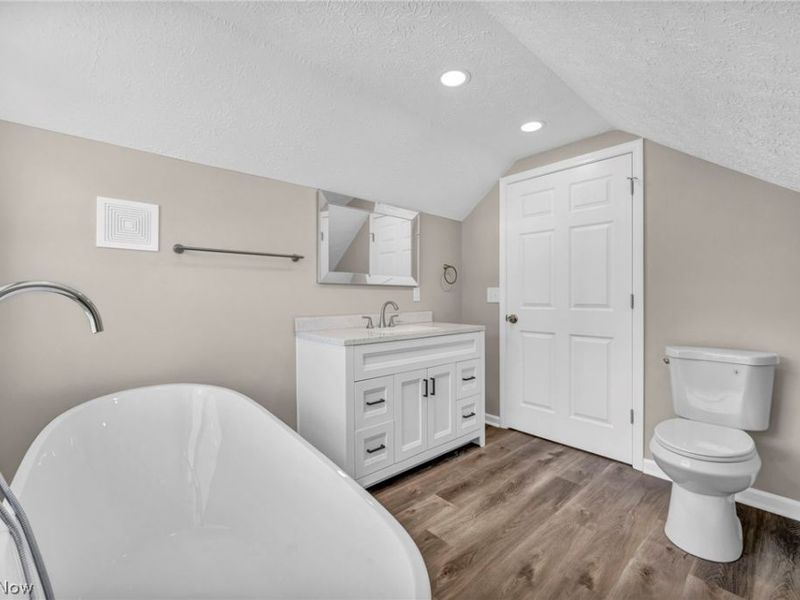 3642 Albany Avenue , Lorain, OH 44055 Photo 19