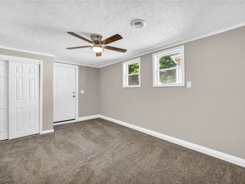 3642 Albany Avenue , Lorain, OH 44055 Photo 24