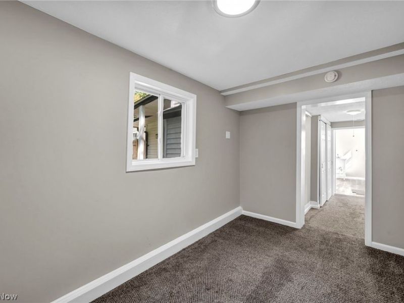 3642 Albany Avenue , Lorain, OH 44055 Photo 31
