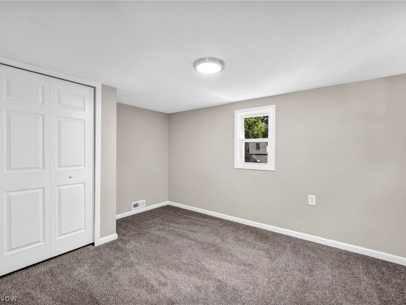 3642 Albany Avenue , Lorain, OH 44055 Photo 34