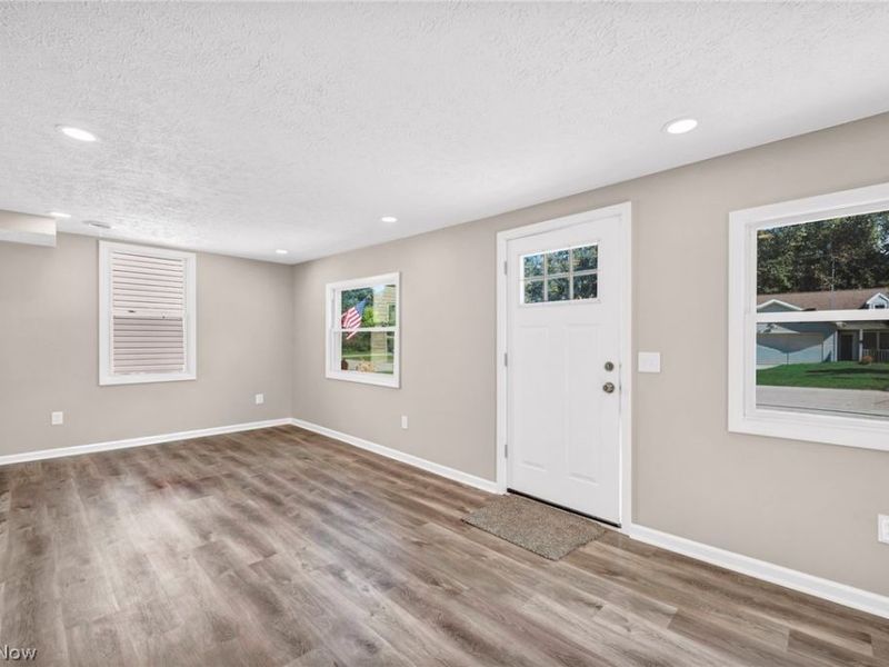 3642 Albany Avenue , Lorain, OH 44055 Photo 5