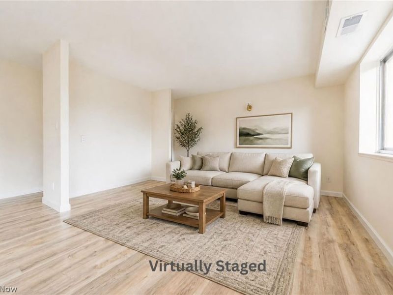2202 Acacia Park Drive, Unit 2502, Lyndhurst, OH 44124 Photo 7