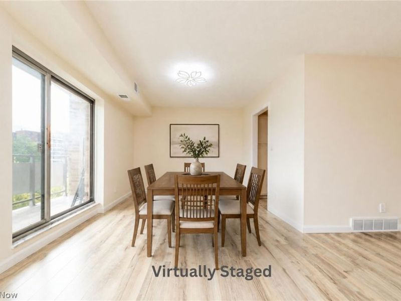 2202 Acacia Park Drive, Unit 2502, Lyndhurst, OH 44124 Photo 9