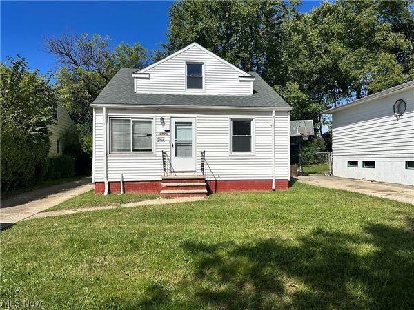 16207 Miles Avenue , Cleveland, OH 44128