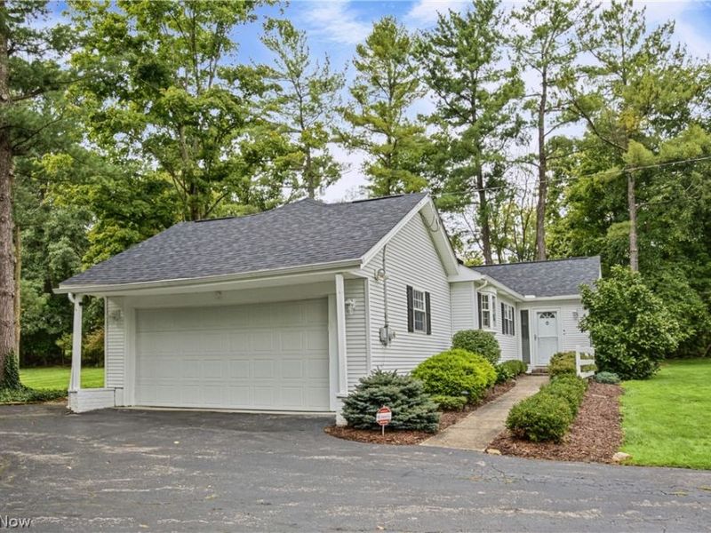 35220 Chagrin Boulevard, Moreland Hills, OH 44022 Photo 33