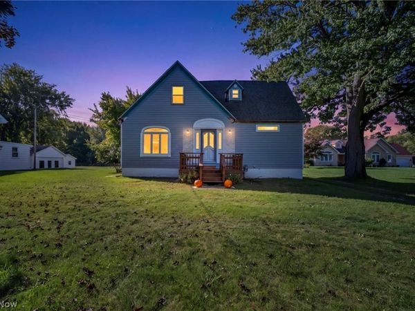 42027 Griswold Road , Elyria, OH 44035