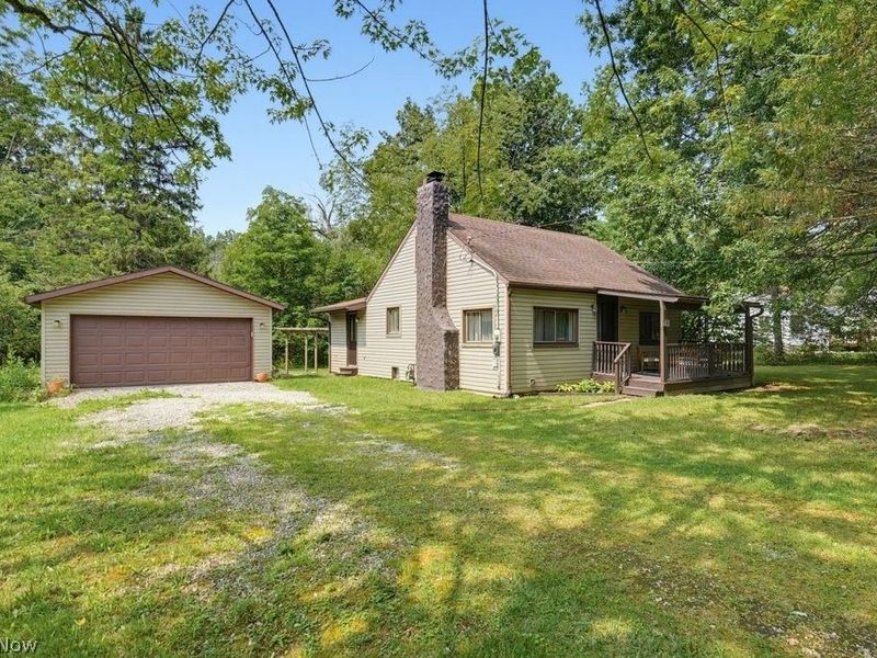 7590 Hickory Road, Oakwood Village, OH 44146 Photo 2