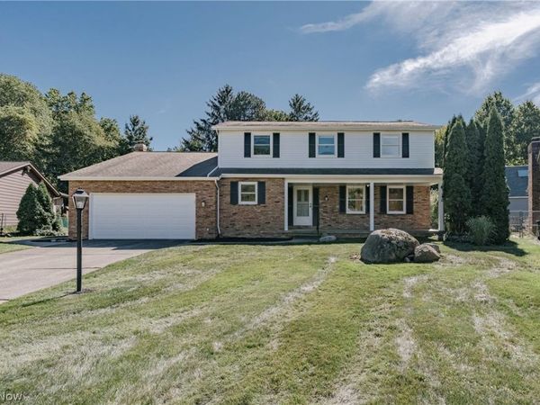 15133 Dogwood Circle , Middleburg Heights, OH 44130