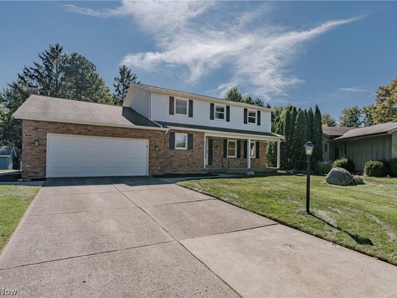 15133 Dogwood Circle, Middleburg Heights, OH 44130 Photo 2