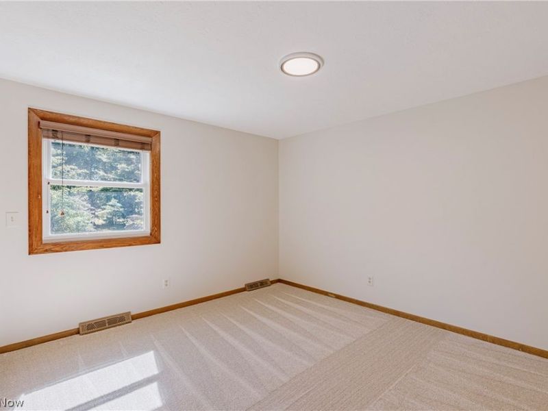 15133 Dogwood Circle, Middleburg Heights, OH 44130 Photo 23