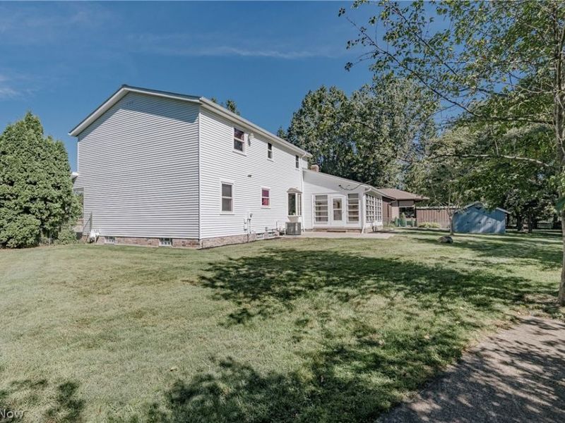 15133 Dogwood Circle, Middleburg Heights, OH 44130 Photo 41