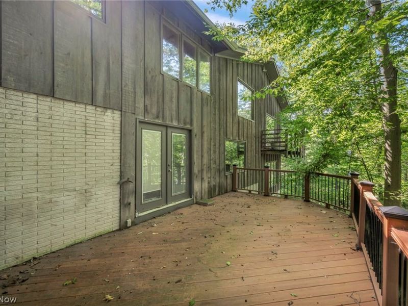 246 Windward Drive, Elyria, OH 44035 Photo 4
