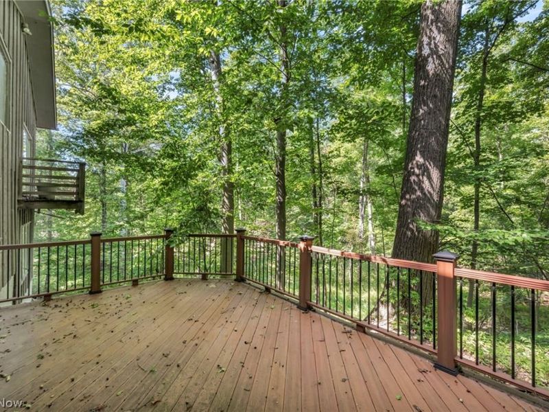 246 Windward Drive, Elyria, OH 44035 Photo 5