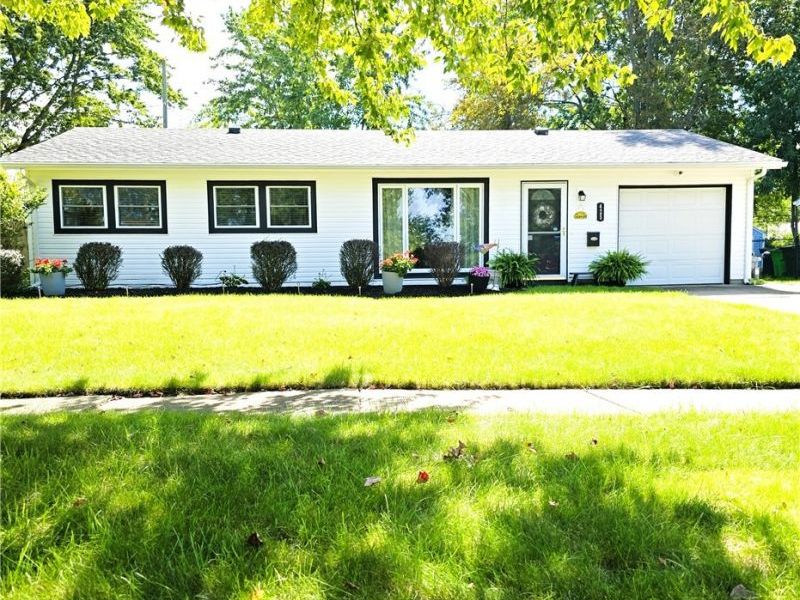 425 Bridle Lane, Berea, OH 44017 Photo 1