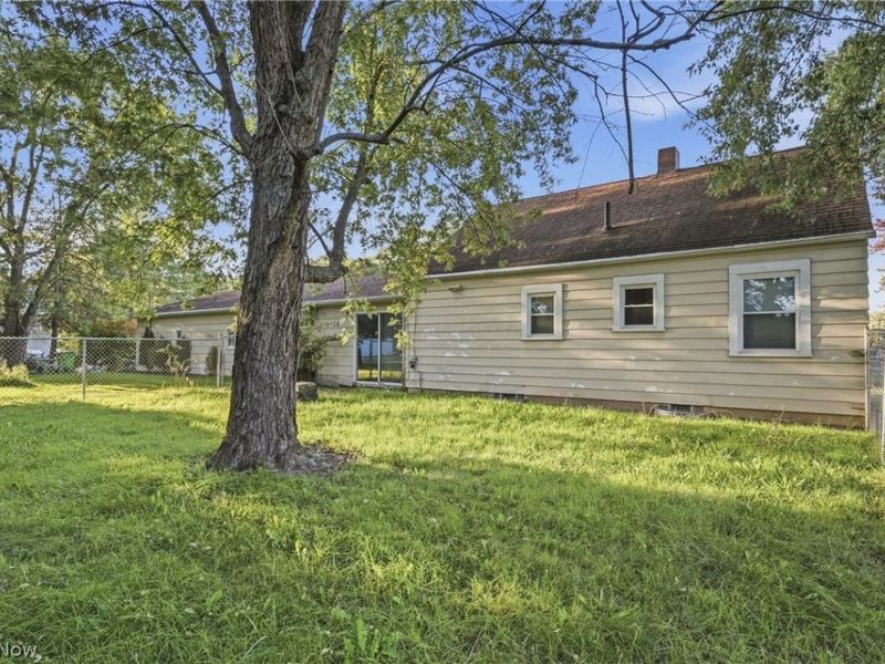 345 E Simpson Street, Alliance, OH 44601 Photo 10